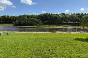 686 Lone Pine Ln, Weston, FL 33327 - Photo 3