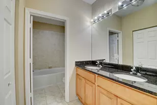 105 Hemingway Ct, Palm Springs, FL 33461 - Photo 9