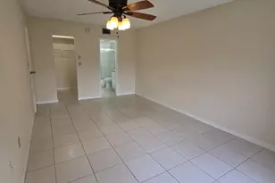8321 Sands Point Blvd, Tamarac, FL 33321 - Photo 9