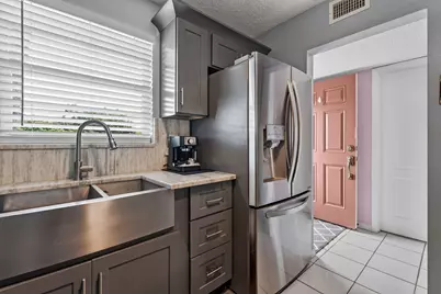 770 Lori Drive #253, Palm Springs, FL 33461 - Photo 3