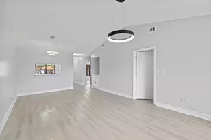 350 Club Cir, Boca Raton, FL 33487 - Photo 3