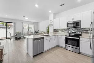 1011 Willow Pl, Riviera Beach, FL 33410 - Photo 11