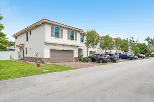 1011 Willow Pl, Riviera Beach, FL 33410 - Photo 7