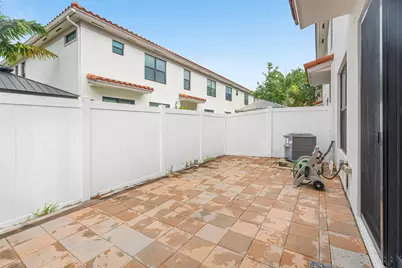 1011 Willow Place, Riviera Beach, FL 33410 - Photo 31