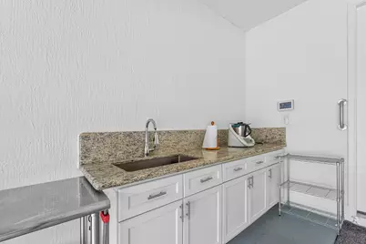 1011 Willow Place, Riviera Beach, FL 33410 - Photo 27