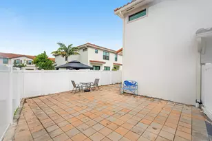 1011 Willow Pl, Riviera Beach, FL 33410 - Photo 3