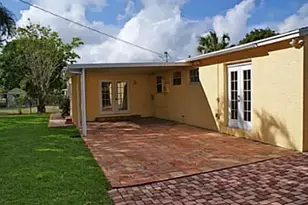 324 Bunker Ranch Rd, West Palm Beach, FL 33405 - Photo 7