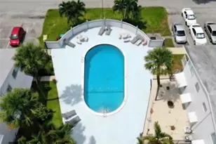 1920 NE 51st Ct, Fort Lauderdale, FL 33308 - Photo 13