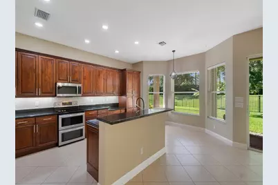 1929 Grey Falcon Circle SW, Vero Beach, FL 32962 - Photo 3