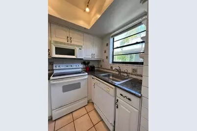 4652 Poinciana Street #1, Lauderdale by the Sea, FL 33308 - Photo 13