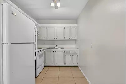 162 Easthampton G, West Palm Beach, FL 33417 - Photo 5