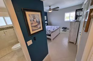 1815 N Surf Rd, Hollywood, FL 33019 - Photo 15