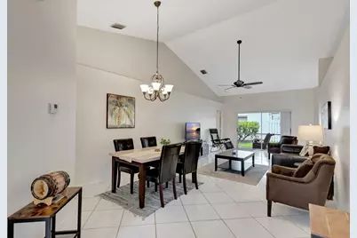 13810 Yarmouth Drive, Wellington, FL 33414 - Photo 11