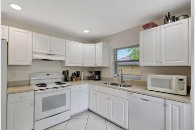 13810 Yarmouth Drive, Wellington, FL 33414 - Photo 13