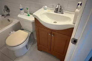 231 SW 8th St, Dania Beach, FL 33004 - Photo 13