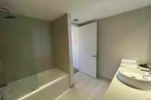 2600 E Hallandale Beach Blvd, Hallandale Beach, FL 33009 - Photo 5