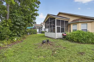 120 Paddock Ln, Greenacres, FL 33413 - Photo 43
