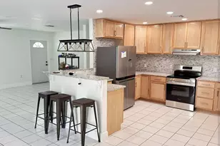 117 Yacht View Ln, Fort Pierce, FL 34946 - Photo 3