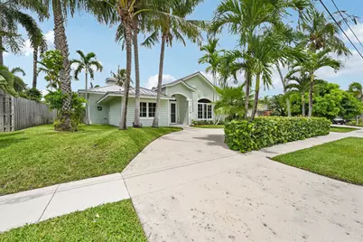4911 NE 25th Avenue, Lighthouse Point, FL 33064 - Photo 17