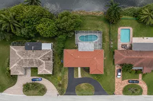 127 Calle Largo Dr, Hollywood, FL 33021 - Photo 15