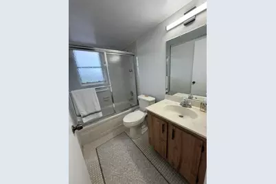 7210 Lake Cir Drive, Margate, FL 33063 - Photo 21