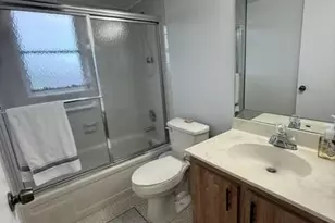 7210 Lake Cir Dr, Margate, FL 33063 - Photo 21