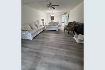 7210 Lake Cir Drive, Margate, FL 33063 - Photo 11