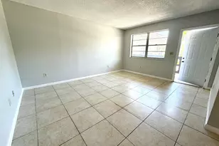 615 NE 10th St, Hallandale Beach, FL 33009 - Photo 5