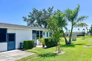 2766 Emory Dr E, West Palm Beach, FL 33415 - Photo 13