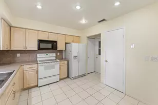 4675 Robinwood Cir, Boynton Beach, FL 33436 - Photo 15