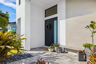 1405 NE 4th Ave, Boca Raton, FL 33432 - Photo 3