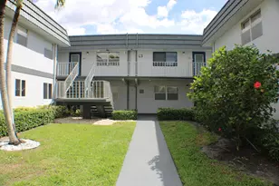 638 Saxony N, Delray Beach, FL 33446 - Photo 5
