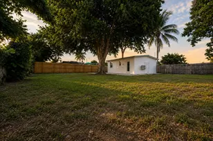 5264 NE 20th Ave, Pompano Beach, FL 33064 - Photo 11