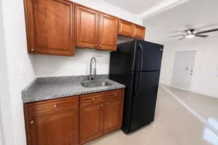 5264 NE 20th Ave, Pompano Beach, FL 33064 - Photo 5