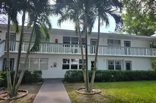 563 Durham T Circle, Deerfield Beach, FL 33442 - Photo 1