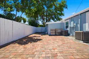 1517 NE 53rd Ct, Pompano Beach, FL 33064 - Photo 11
