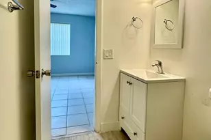 334 SW 86th Ave, Pembroke Pines, FL 33025 - Photo 21