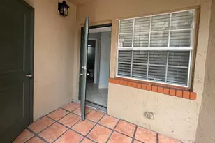 334 SW 86th Ave, Pembroke Pines, FL 33025 - Photo 3