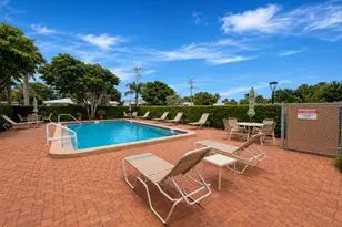 2400 NE 10th St, Pompano Beach, FL 33062 - Photo 11