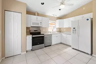 6833 Viale Elizabeth, Delray Beach, FL 33446 - Photo 11