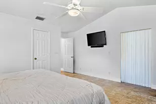 12020 NW 2nd Dr, Coral Springs, FL 33071 - Photo 17