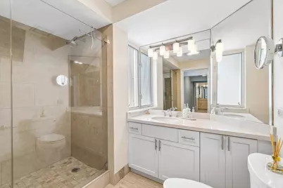 300 SE 5th Avenue #PH 8120, Boca Raton, FL 33432 - Photo 17