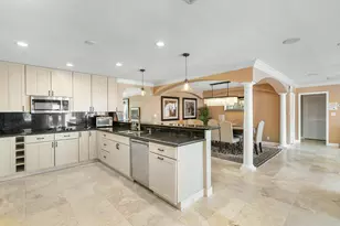 41 Castle Harbor Isle Dr, Fort Lauderdale, FL 33308 - Photo 11