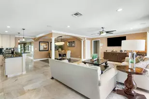 41 Castle Harbor Isle Dr, Fort Lauderdale, FL 33308 - Photo 9