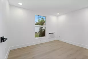 107 SW 4th Ave, Delray Beach, FL 33444 - Photo 11
