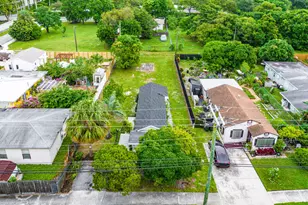 107 SW 4th Ave, Delray Beach, FL 33444 - Photo 17