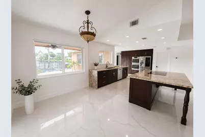5040 SW 117th Way, Cooper City, FL 33330 - Photo 11