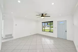 4360 NE 13th Ave, Oakland Park, FL 33334 - Photo 7