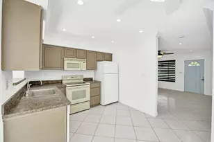 4360 NE 13th Ave, Oakland Park, FL 33334 - Photo 9