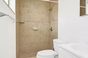 4360 NE 13th Ave, Oakland Park, FL 33334 - Photo 15